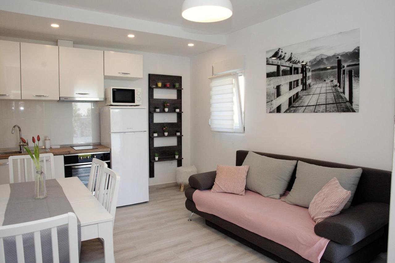 Apartments By The Sea Kozino, Zadar - 5803 Εξωτερικό φωτογραφία